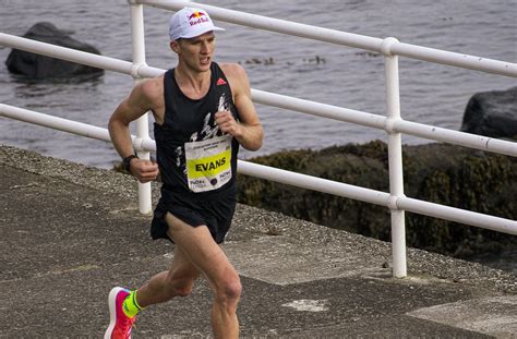 News The Tom Evans Ultra Runner Of The 100 Miles To Run An Average