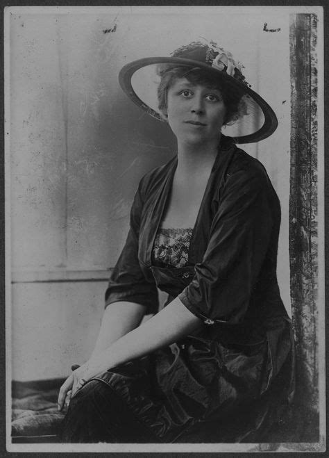 Lucy Burns Helped Led Women Suffrage Women National Womans Party