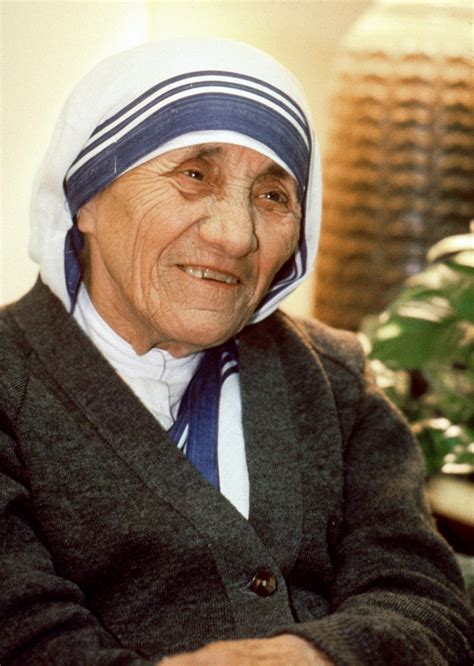 Pope Recognizes Miracle Needed To Declare Mother Teresa A Saint The Catholic Sun