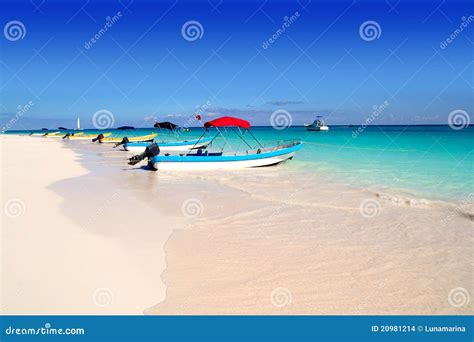 Boats In Tropical Beach Caribbean Summer Stock Photo Image Of Outdoor