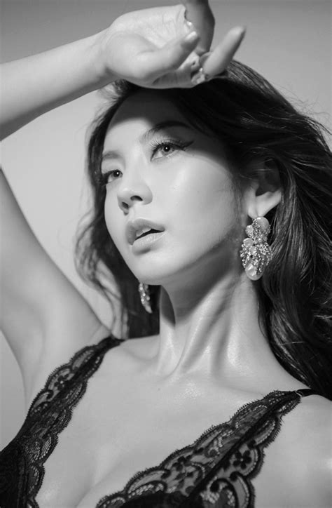 lee chae eun dark shiny lingerie share erotic asian girl picture and livestream