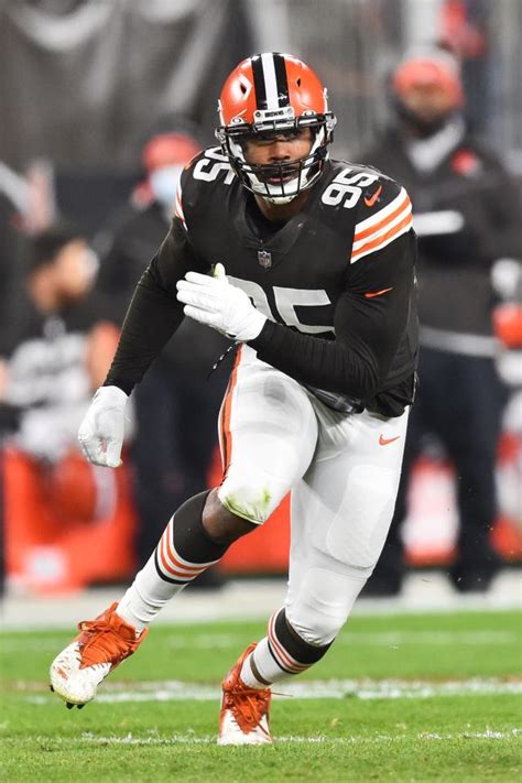 Groin Injury May Sideline Myles Garrett But Browns Defensive Ends