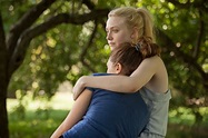 Trailer de Very Good Girls con Elizabeth Olsen y Dakota Fanning