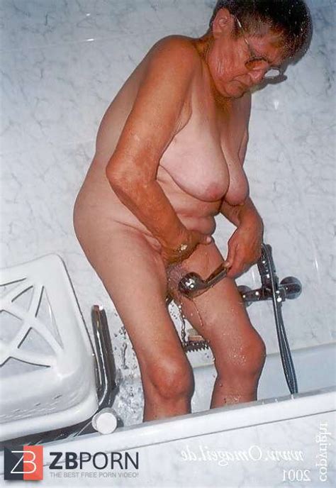 Granny In The Shower Zb Porn