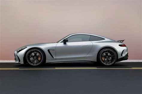 Mercedes Benz AMG GT Adds Practicality But Keeps Its Stunning
