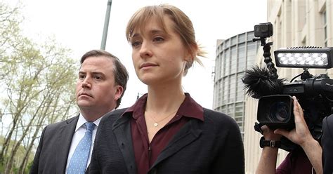 ‘smallville Actress Allison Mack Released From Prison After Nxivm Cult Sentence Popstar