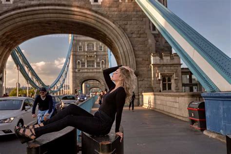 London 60 Min Private Professional Travel Photo Shoot Getyourguide