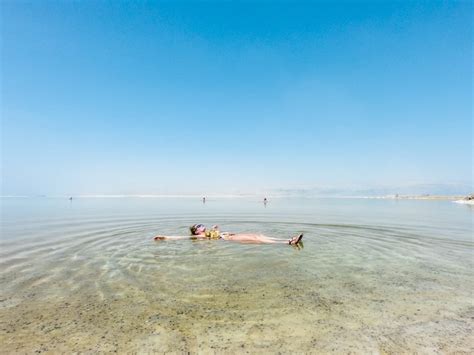 tips for swimming in the dead sea