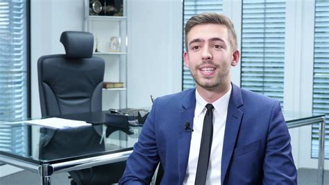 Maybe you would like to learn more about one of these? Daniel Hübner, Auszubildender zum Steuerfachangestellten ...