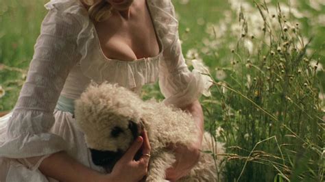 Marie Antoinette nude pics Страница 3