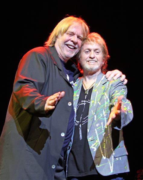 Scotti S Record Shops Yes Legends Jon Anderson And Rick Wakeman To Tour North America Fall 2011
