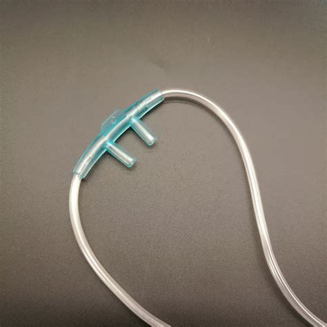 The cannulae devices can only provide oxygen at low flow rates upto 5 litres per minute (l/min), delivering an oxygen concentration. Disposable Pediatric O2 High Flow Nasal Cannula Oxygen ...