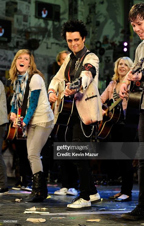 Billie Joe Armstrong Performs With The Cast Of American Idiot At St