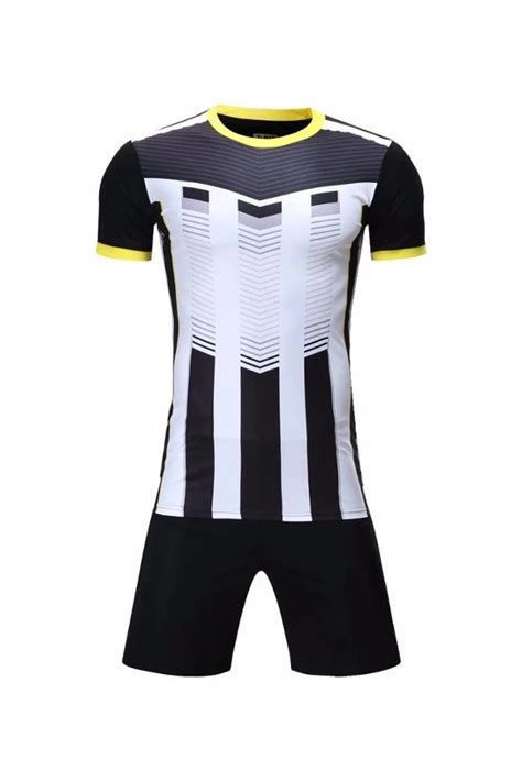 Customize Cheap Football Uniforms Wholesale Cool Design Football Soccer