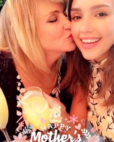 Gallery How The Stars Celebrated Mothers Day Hello