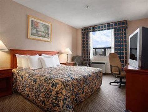 Travelodge Hotel Downtown Windsor Updated 2017 Prices Reviews