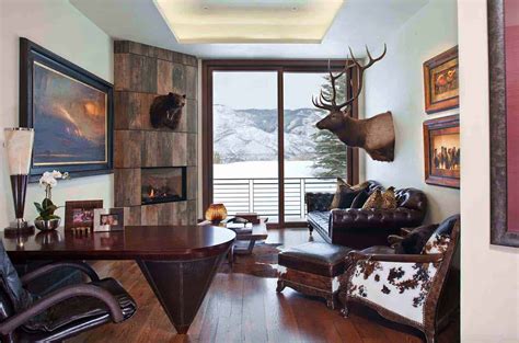 Striking Mountain Contemporary Home In Aspen With Opulent Features