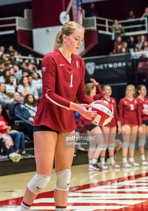 Stanford Setter Jenna Gray Gets Ready To Serve The Ball During The Women Volleyball
