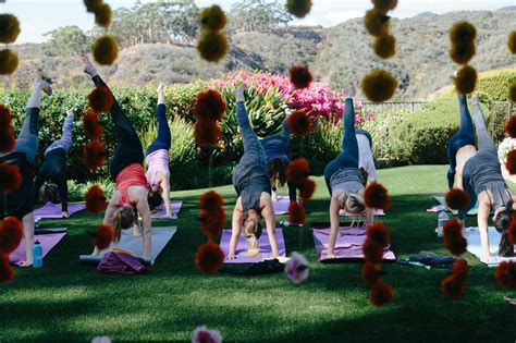 As we get older, circumstances change and it becomes increasingly more difficult to make friends. Brooke du jour | Bumble BFF yoga class | Bumble bff, Bff ...