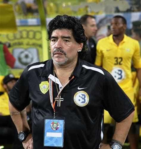Diego Maradona Dieu Des Stades Argentins Biographie Et Histoire