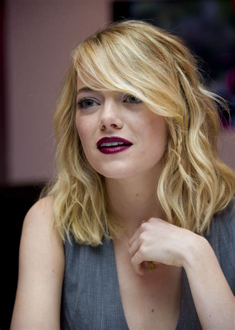 Looking Away Women Actress Emma Stone Movies Blonde The Amazing Spider Man Hd Wallpaper
