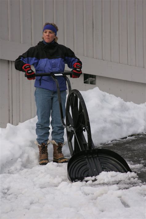 Tom Mcmahon The Sno Wovel A Wheeled Snow Shovel