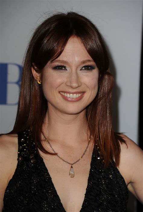 Ellie Kemper In Black At The Peoples Choice Awards Peoples Choice