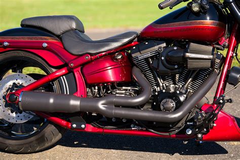 2017 Harley Davidson® Fxse Cvo™ Pro Street Breakout® Scorched Apple