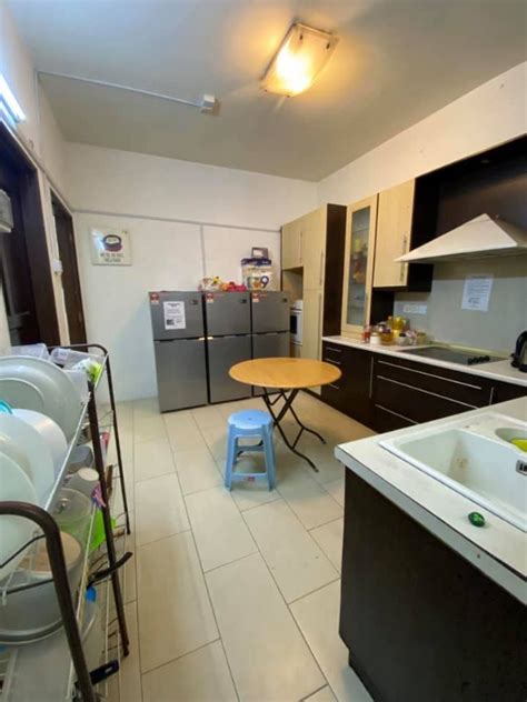 Higher priced areas such as central kuala lumpur's population count might make things slightly difficult for new comers to find a place when they first move in. {FREE UTILITY} Room for Rent at Bangsar, Kuala Lumpur ...