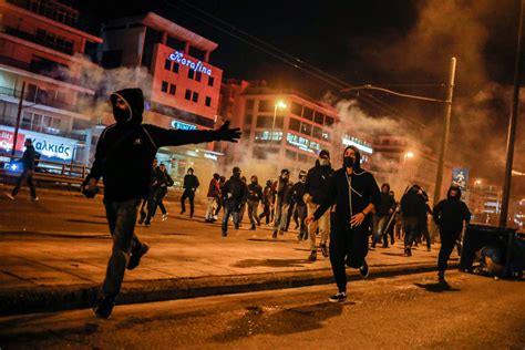 Sixteen Arrested Over Tuesdays Clashes With Police Officers In Athens Suburb