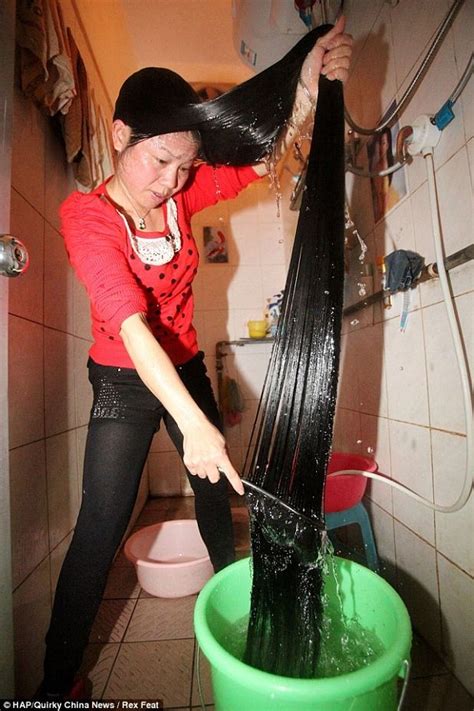 The photos are directly from the video. Tunde Ogunbitan's blog: PHOTOS: Chinese Woman Hasn't Cut ...