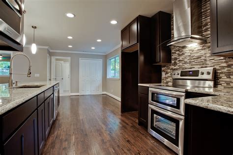 We help you in the selection of beautiful custom cabinets that will complement the style o your house. Gorgeous..our Redo at 4320 Reaumur Dallas | Kitchen ...