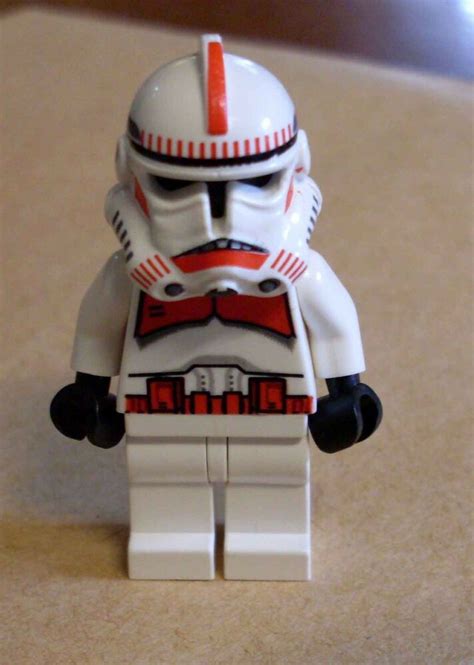 Lego Star Wars Clone Trooper Ep3 Shock Trooper Rot 7671