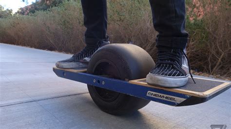 The Onewheel Isnt A Skateboard But Its Still Fun As Hell The Verge