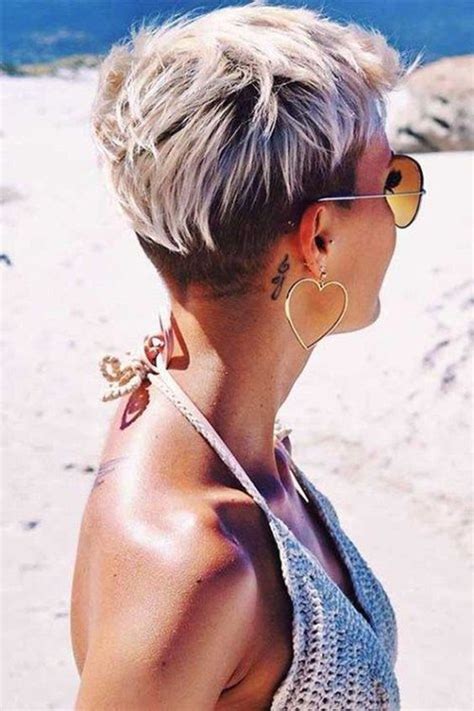 This is a closely during the 60s this was a very popular hairstyle for the mod girls. 10 Stylish Pixie Haircuts for Women - New Short Pixie ...
