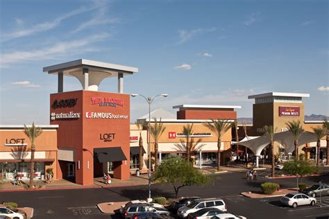 Grocery outlet is a $2 billion supermarket chain with over 300 stores in california, idaho, nevada, oregon, pennsylvania, and washington. adidas outlet las vegas nevada