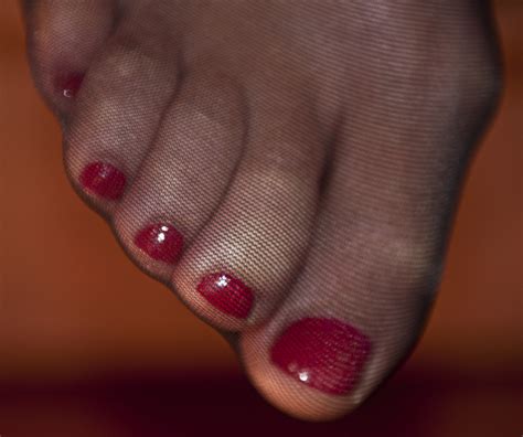 wallpaper feet foot toes pedicure pantyhose nylons 3204x2684 1124755 hd wallpapers