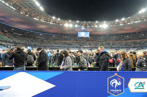 Le Foto Dello Stade De France Dopo L Attentato A Parigi Il Post