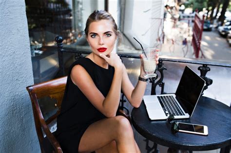 Top Luxury Lifestyle Influencers To Follow Lmg Media