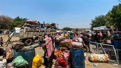 The New Humanitarian Sudan Refugees Struggle To Exit To Ethiopia While Aid Workers Trying To