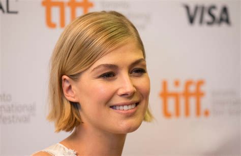 Gone Girl Movie Rosamund Pike Opens Up About Filming Inappropriate