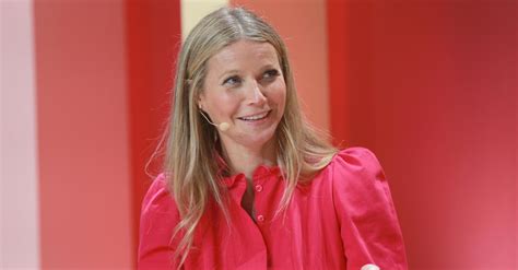 Gwyneth Paltrow Shares Nude Throwback Pregnancy Pic For Mothers Day