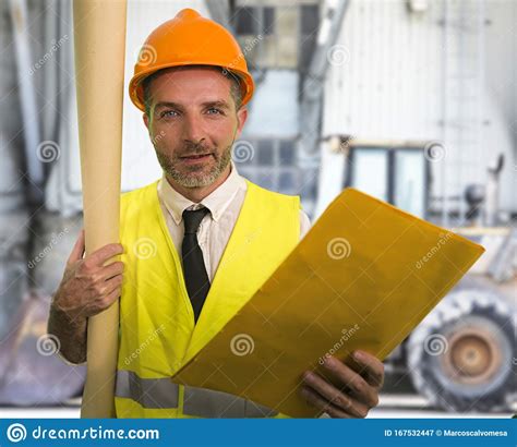 Construction Work Lifestyle Portrait Of Young Happy And Attractive