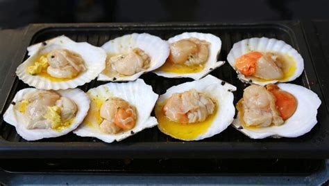 Premium Photo Grilling Scallops