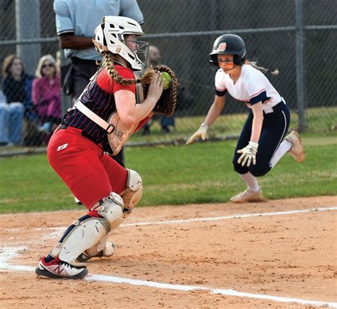 High School Sports Roundup Carson Stays Unbeaten In Spc Softball Padgett Fans 18 For East