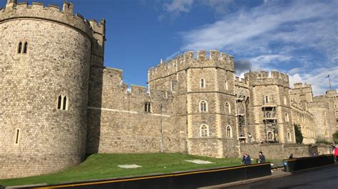 The Crown Full Day Private Tour Of Windsor Castle And London London