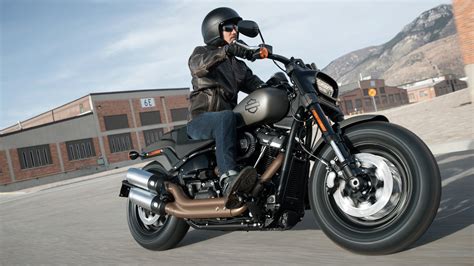 Features chassis, suspension & brake include high performance home suspension front suspension, mono shock. Four all-new 2018 Harley Davidson Softail models launched ...