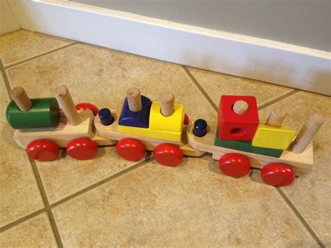 Melissa And Doug Wooden Train With Shapes Saanich Victoria