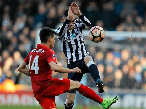 Bartosz kapustka (born 23 december 1996) is a polish professional footballer who plays as a midfielder for legia warsaw. Transfery. Bartosz Kapustka trafi do Bundesligi? Piłka ...
