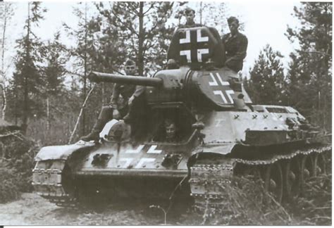 Ww Ii German Photo Captured Russian T 34 Tank Ebay